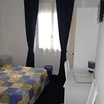 Hotel Le Lys Juan-les-Pins