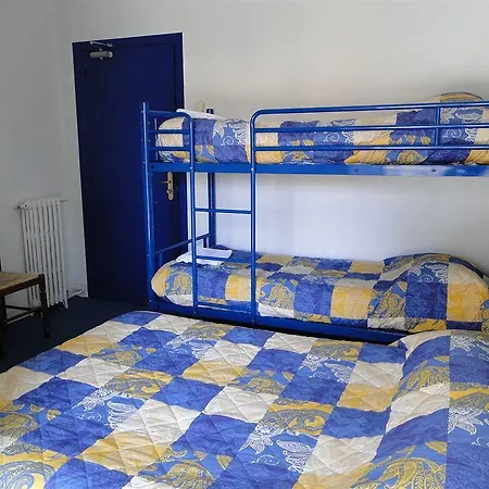 Le Lys Готель Жюан-ле-Пен