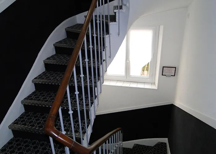 勒里酒店 2* 胡安莱潘